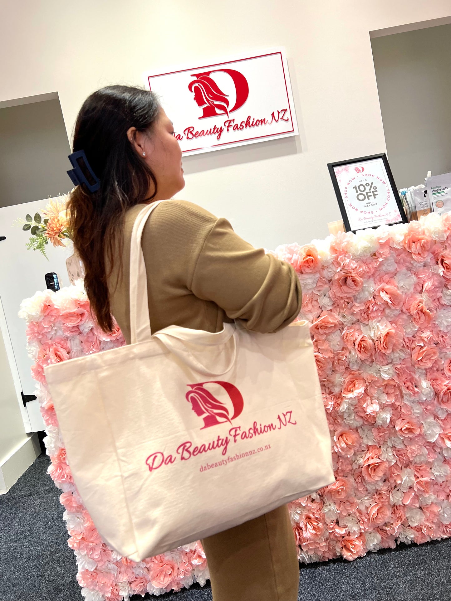 Da Beauty Canvas Tote Bag