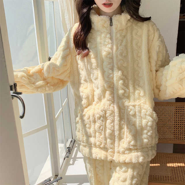 Winter Plush Pajama Set (2xl on tag up to 12/14 size)