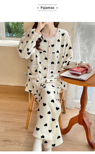 Winter Plush Pajama Set (2xl on tag up to 12/14 size)