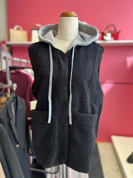 Sleeveless Sherpa Zip Hoodie (Free Size up to 12/14)