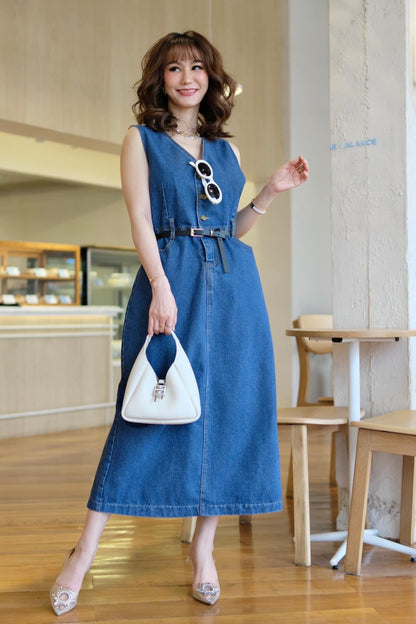 Sammy Sleevelesss Denim Maxi (Free Size up to 8/10)